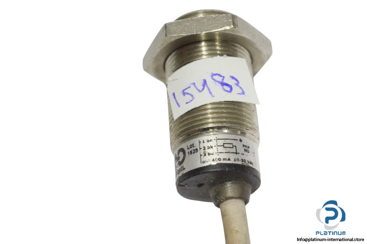 micro-detectors-AK6-AP-3A0L-inductive-proximity-switch(used)-2