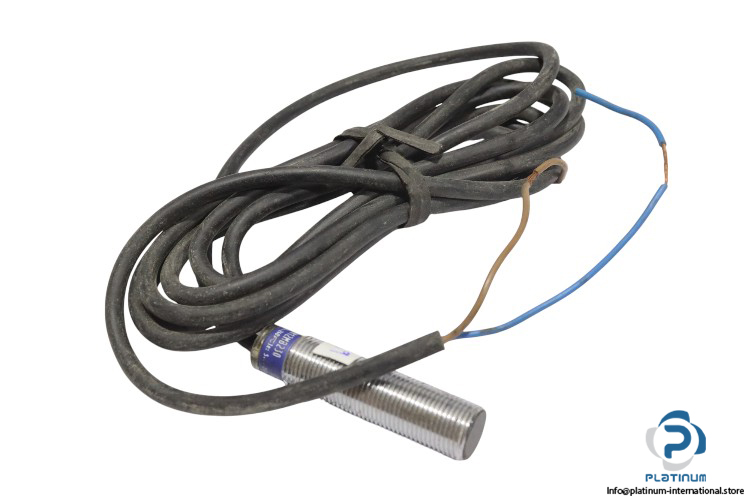telemecanique-XS1M12MB230-inductive-proximity-switch(used)