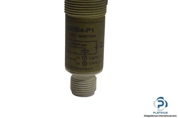 omron-E3F2-DS30B4-P1-photoelectric-sensor(used)-3