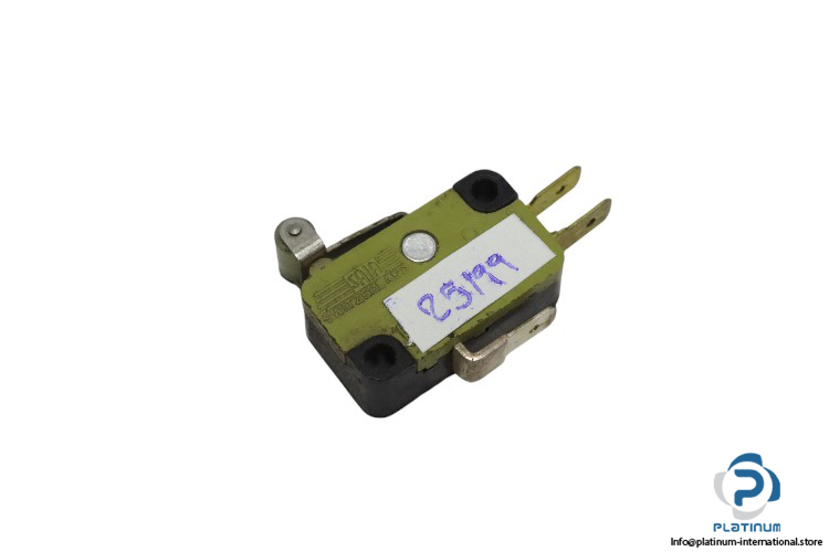 saia-XGA6-88-S20-micro-switch(used)