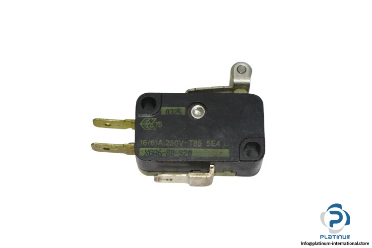 saia-XGA6-88-S20-micro-switch(used)-1