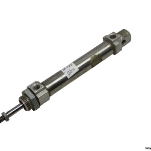 bosch-0-822-033-204-round-cylinder-(used)