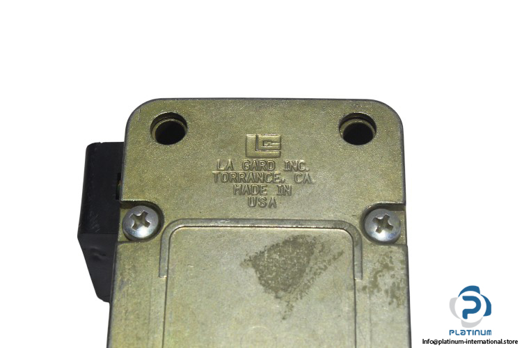 la-gard-inc-6951ik00-43-electronic-safe-lock(used)-2