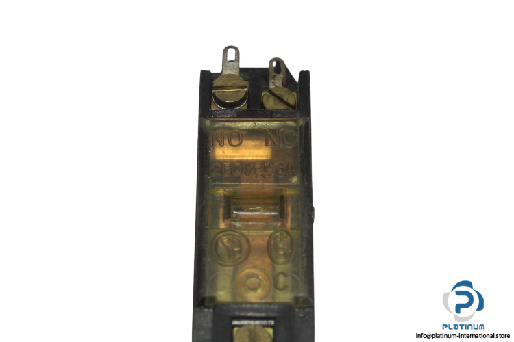 euchner-ES500-limit-switch(used)-1