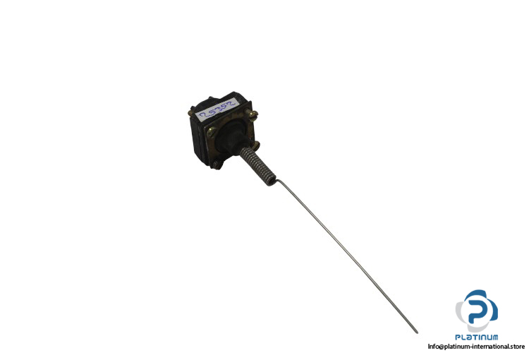 telemecanique-ZCKD06-limit-switch(used)-1