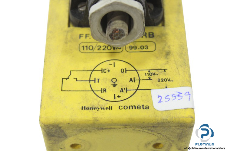 Honeywell-FF.SAVL-74-RB-photoelectric-sensor(used)-3