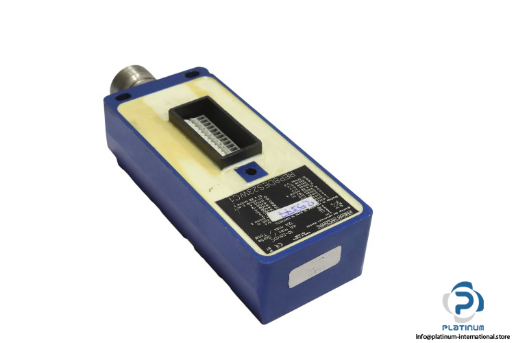 senstronic-REP8DES23WC1-sensor-distribution-box(used)-1
