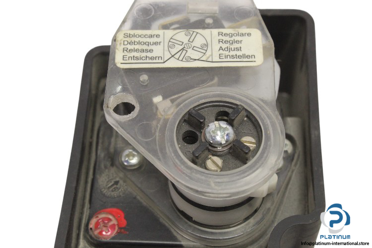 finecorsa-base-PFA9067A0158034-rotary-limit-switch-(used)-2
