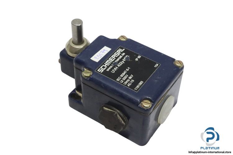 schmersal-UVH-432Y-M20-limit-switch-(used)