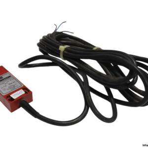 Bernstein NPN Cloded Proximity Sensor