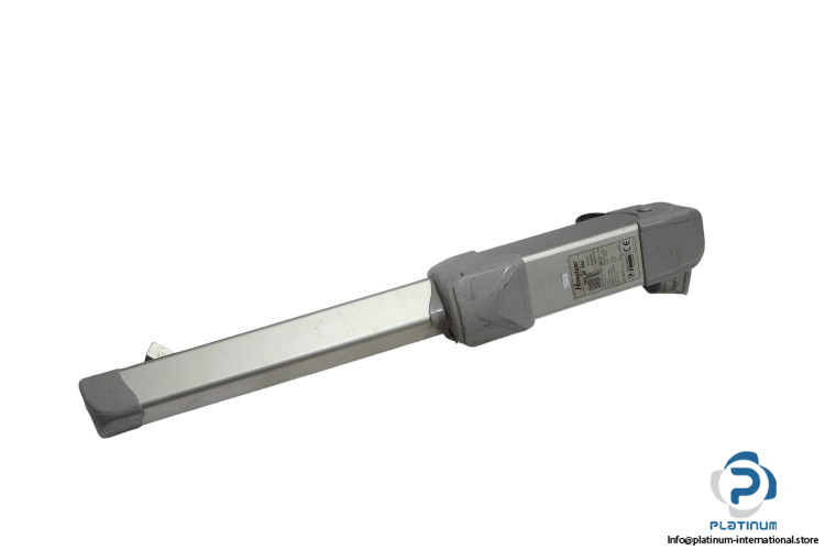 meccanica-HINDI-880-linear-actuator-used-with-cover-400
