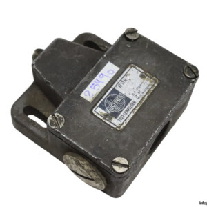 Euchner N11R Precision Single Limit Switch