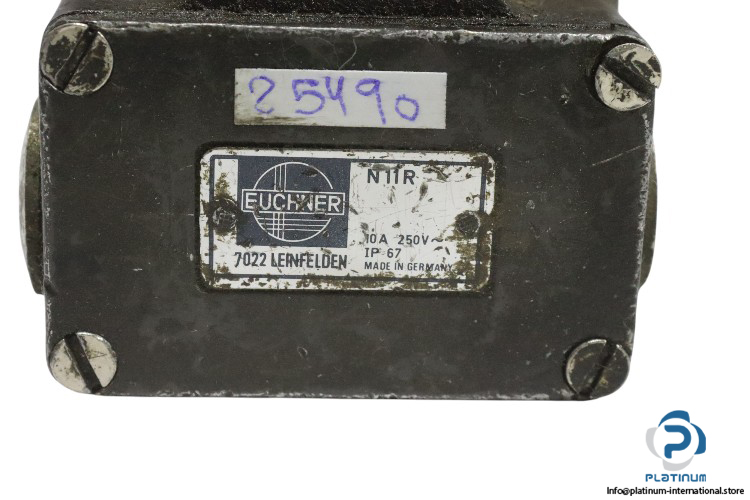 euchner-N11R-precision-single-limit-switch-(Used)-1
