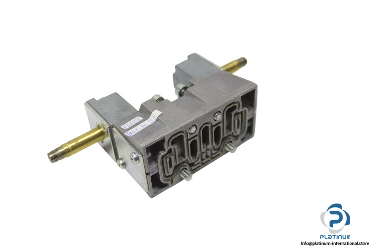 Norgren-SXE0573-Z60-70-double-solenoid-valve(new)-1