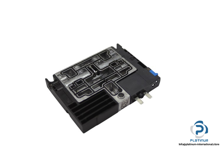 festo-161414-air-solenoid-valve-(new)-(carton)-1