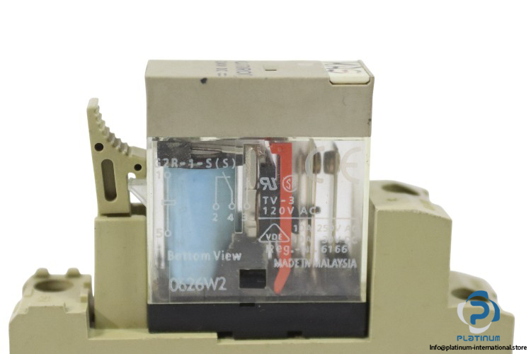 omron-0316C-relay-socket-(used)-2
