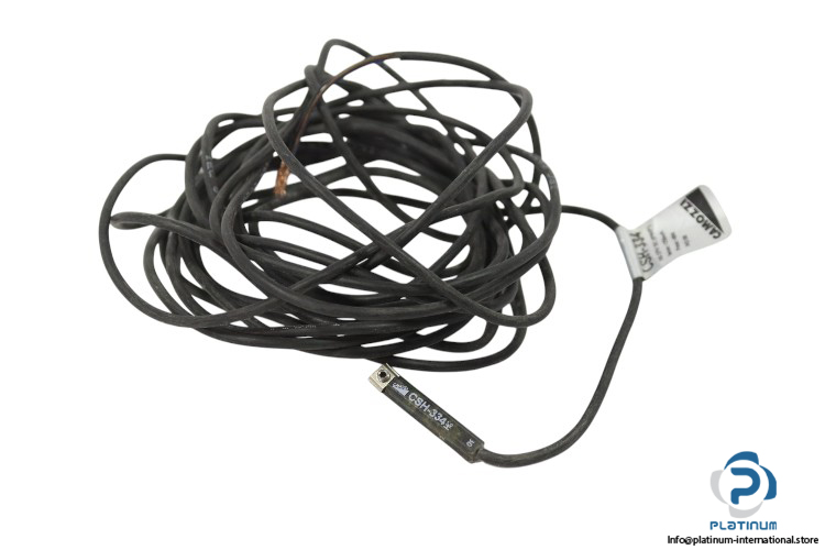 camozzi-CSH-334-magnetic-proximity-switch-(used)