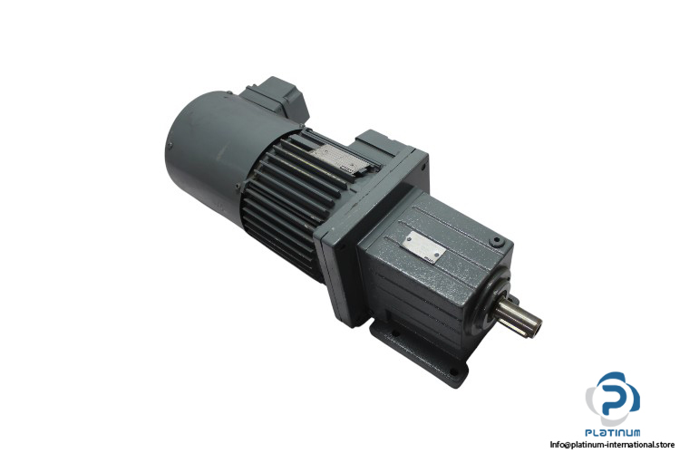 lenze-MDXMA1M-090-32-gearmotor-new-1