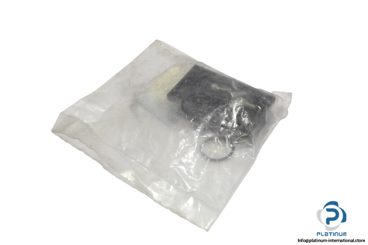 omal-KBE17030-R-solenoid-valve-mounting-plate-(New)