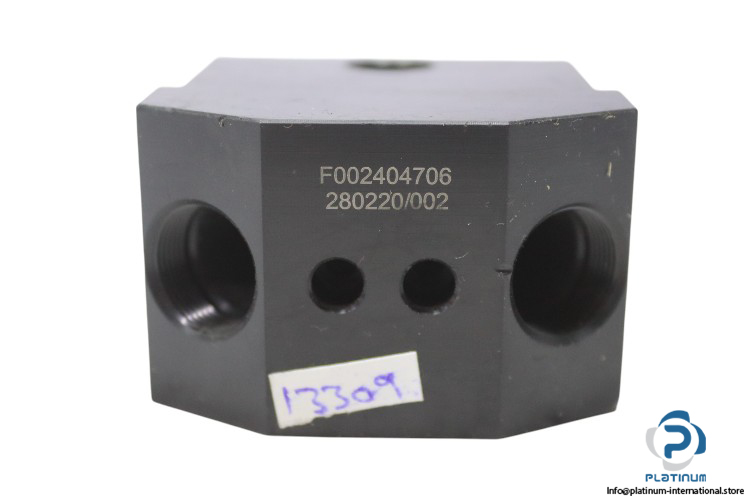 F002404706-manifold-block-(Used)-1