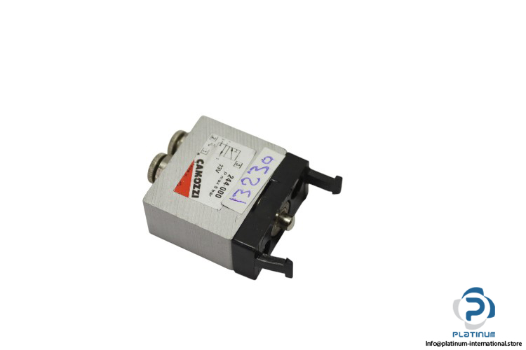 Camozzi-244-000-manual-valve(used)
