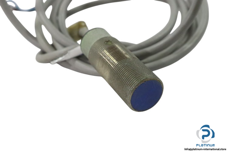 contrinex-DW-AD-503-M18-inductive-sensor-(used)-1