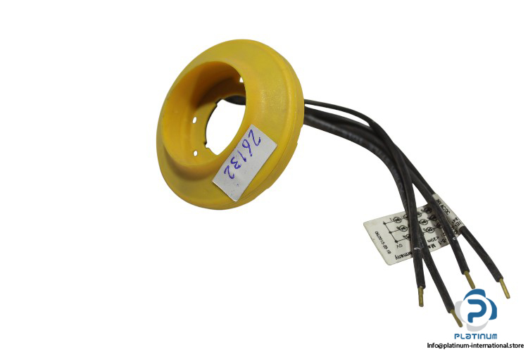 eaton-M22-XPV60-Y-24-led-luminous-ring-(used)
