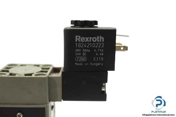 Bosch-0820024002-single-solenoid-valve-with-coil(used)-1