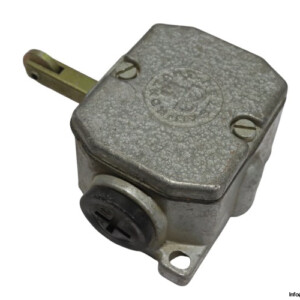 kontaktsystem-500V-6A-limit-switch-(used)
