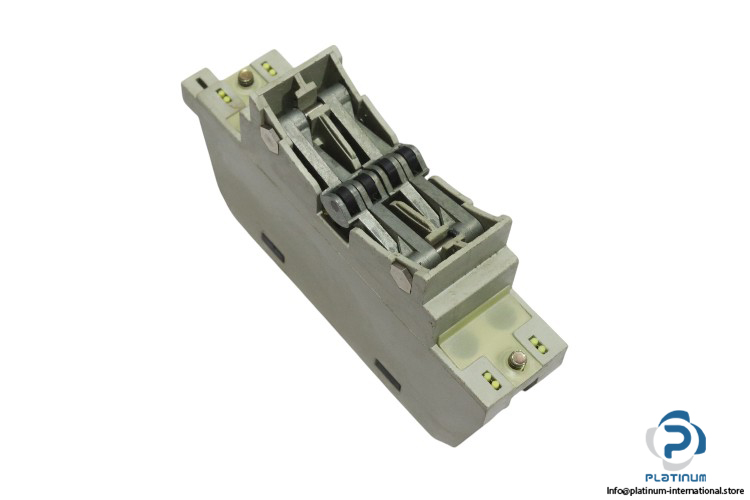 telemecanique-XKM-A991-contact-block-(used)-1