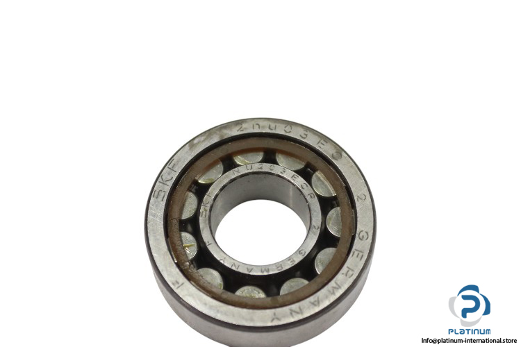 skf-NU-203-ECP-cylindrical-roller-bearing-used-1