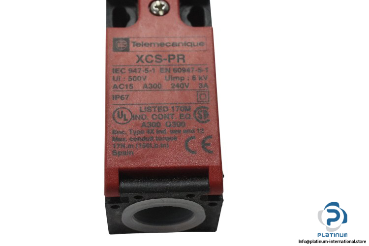 telemecanique-XCS-PR-safety-switch-(new)-3