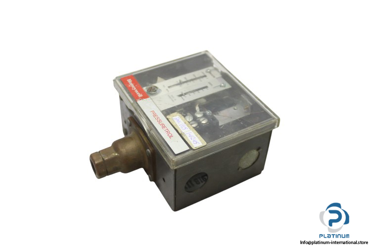 Honeywell-L91B1118-pressuretrol-controller(used)