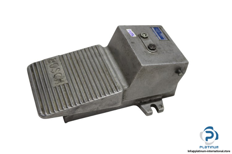Bosch-0-820-400-006-foot-pedal-valve(used)