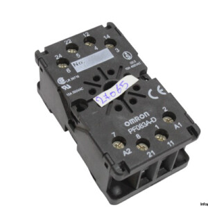 omron-PF083A-D-socket-(used)