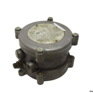 Dwyer 1950-1-2-F Differential Pressure Switch