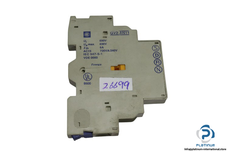 telemecanique-GV2-AN11-motor-circuit-breaker-(used)-2