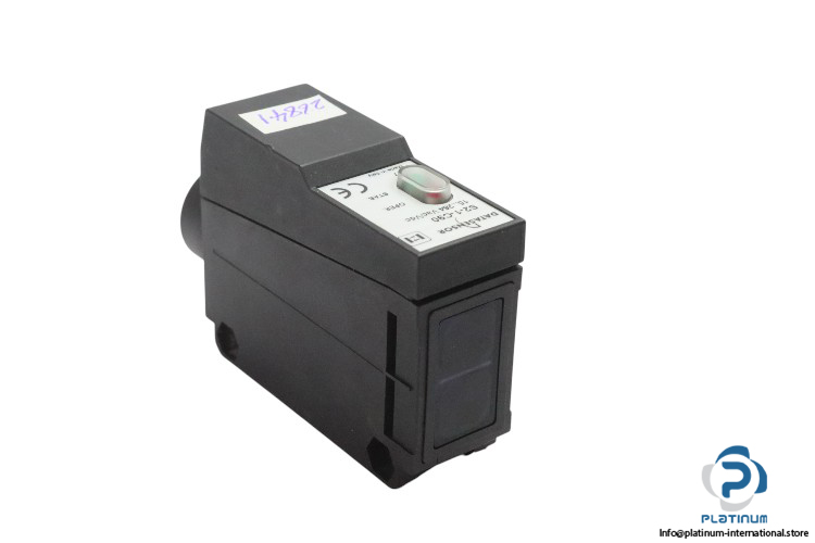 datasensor-S2-1-C90-diffuse-proximity-sensor-(new)