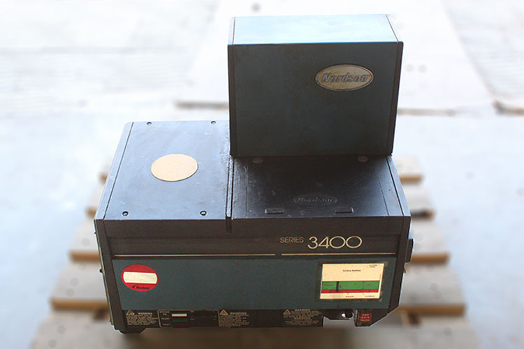 nordson-3400-2AA32_A-hot-melt-adhesive-glue-machine-(used)-1