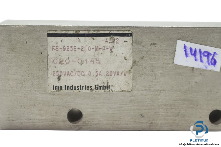 gems-FS-925E-2.0-M-P-W-flow-switch-(used)-1