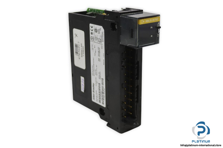 allen-bradley-1756-OF8-A-analog-output-module-(used)