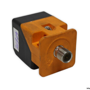 ifm-IM5115-inductive-sensor-(used)
