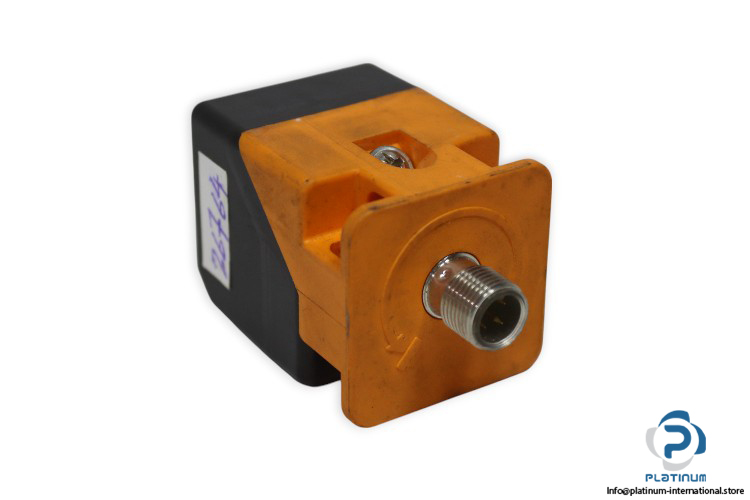 ifm-IM5115-inductive-sensor-(used)