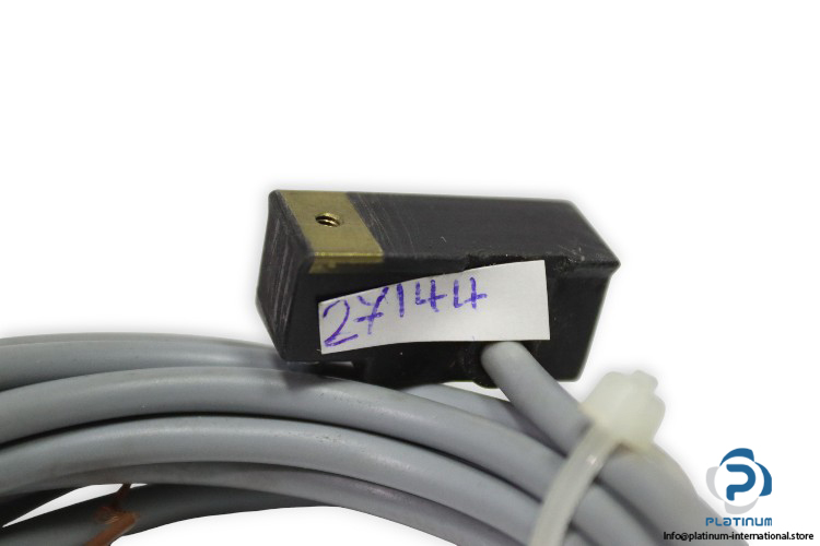 rexroth-0830100380-proximity-sensor-(used)-1