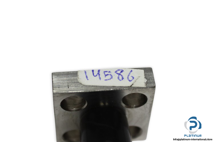 durr-ecoclean-3M520156-61643900_01-square-base-flange-bracket-(new)-1