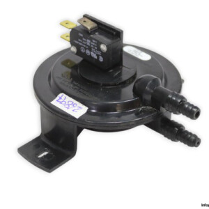 Cleveland Controls RSS-498-344 AIR Pressure Switch