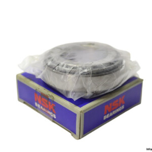 nsk-HR320_32XJ-tapered-roller-bearing-new-carton