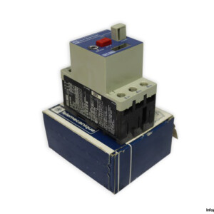 telemecanique-GV1-M03-motor-circuit-breaker-(new)