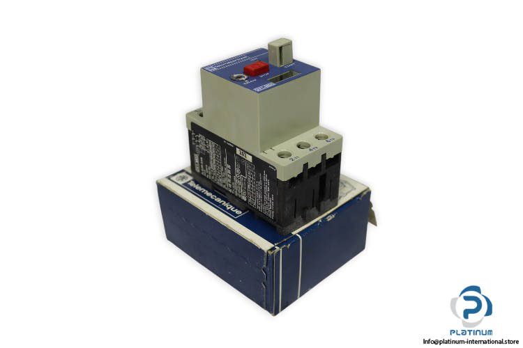 telemecanique-GV1-M03-motor-circuit-breaker-(new)