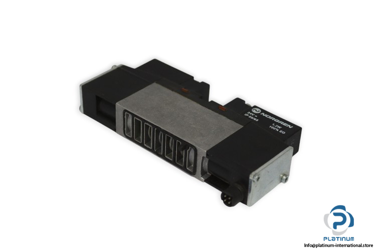 norgren-VS18S511DF313A-double-solenoid-valve-(used)